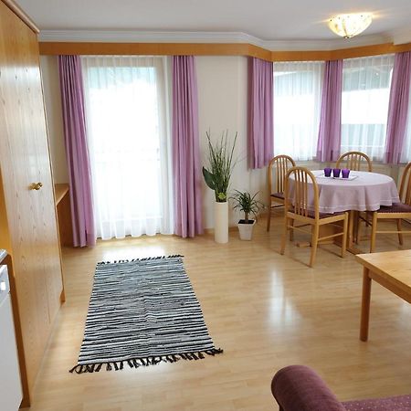 Appartement Chesa Monte イシュグル エクステリア 写真