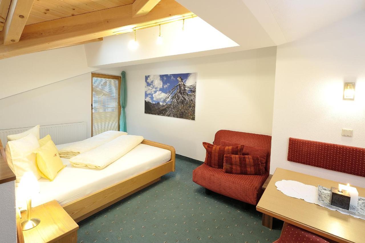 Appartement Chesa Monte イシュグル エクステリア 写真