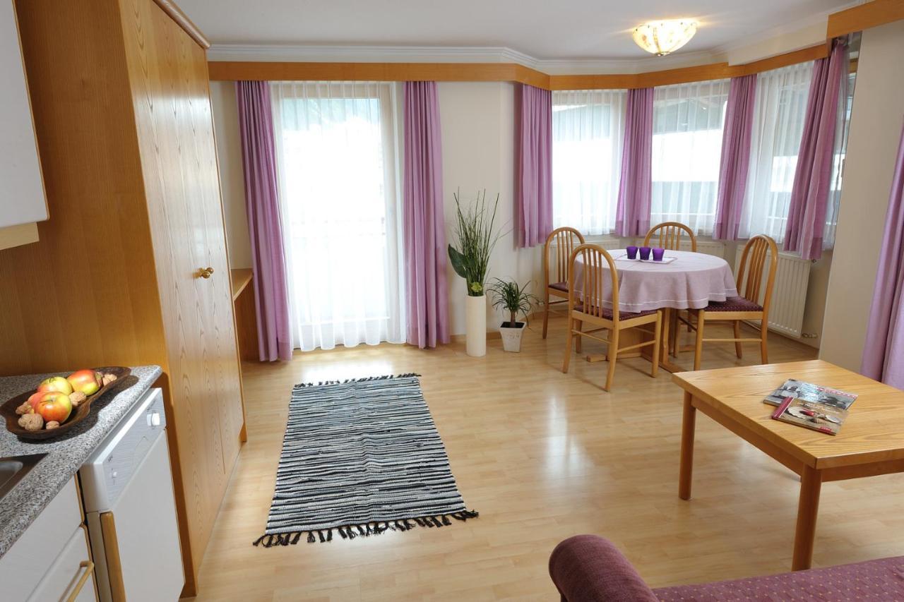 Appartement Chesa Monte イシュグル エクステリア 写真